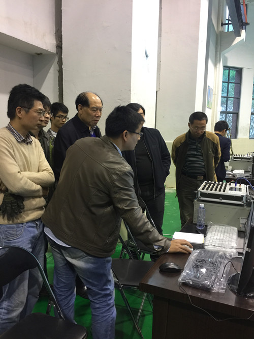 3结构工程试验系统试加载.JPG