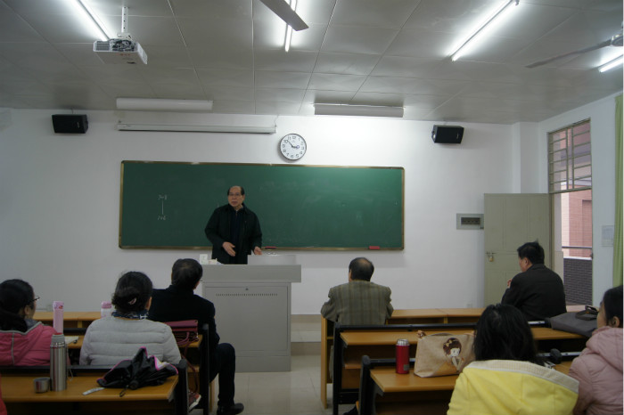 土建学院彭大文院长就土木工程专业群的转型发展提出总体框架思路_meitu_7.jpg