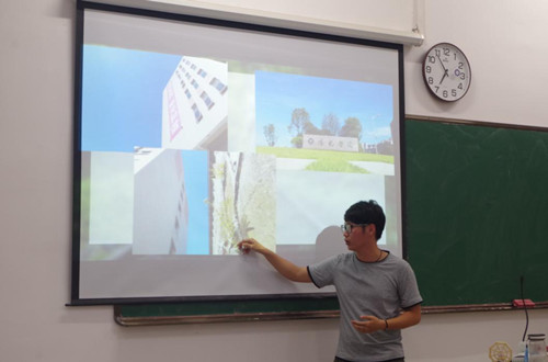 陈松林老师介绍摄影记者的要点_副本.jpg